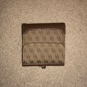 DOONEY&BOURKE WALLET